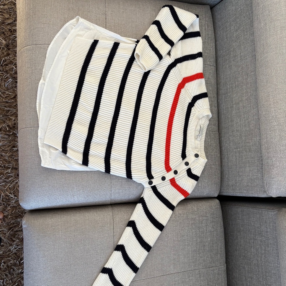 OUI sweater. ( like new!!!).   45$ Size US8